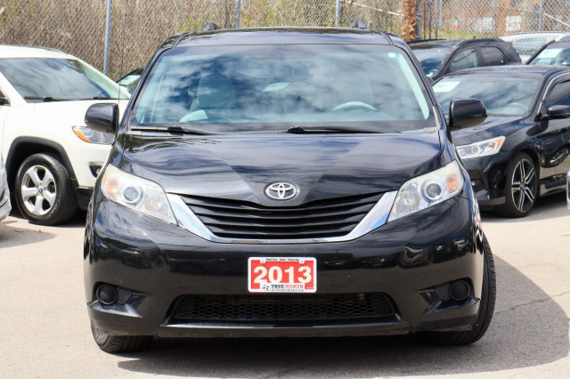  2013 Toyota Sienna LE | 8 Seater | Reverse Cam | 1 Owner | Clea in Cars & Trucks in Oshawa / Durham Region - Image 4