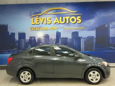 CHEVROLET SONIC 2013 AYANT 234700 KM CERTIFIÉ (RAPPORT CARFAX DISPONIBLE) MOTEUR 1.8 LITRES OFFRANT...