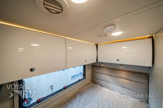2025 Winnebago Navion 24J in RVs & Motorhomes in Kelowna - Image 23