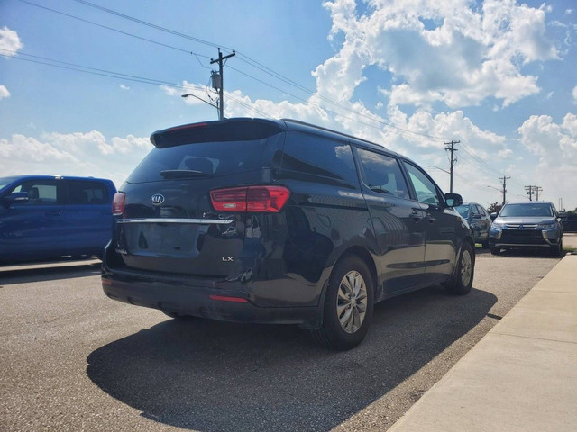 2019 Kia Sedona LX FWD in Cars & Trucks in Winnipeg - Image 4