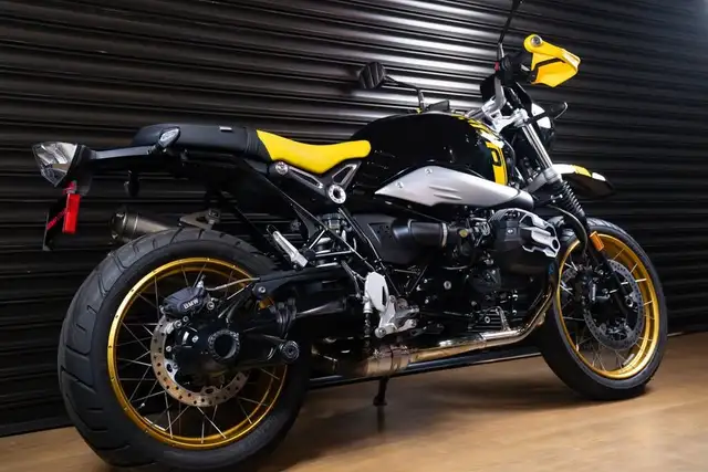 2021 BMW R NINET URBAN 1200CC-BLACK! in Street, Cruisers & Choppers in Edmonton - Image 4