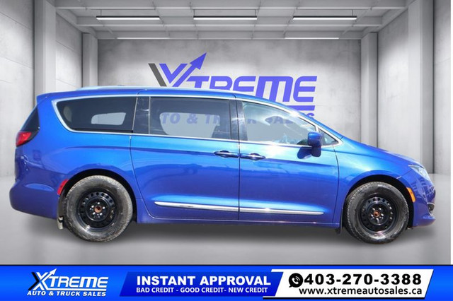 2019 Chrysler Pacifica Touring-L - NO FEES! in Cars & Trucks in Calgary - Image 4