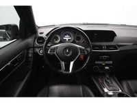 Mercedes-Benz C300 4MATIC 2013 – Élégance; Performance et Traction Intégrale ! Offrez-vous le raffin... (image 2)