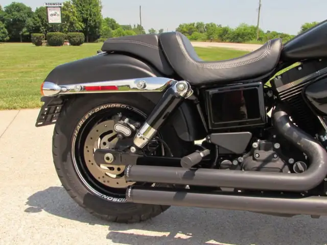 2014 Harley-Davidson FXR Dyna Touring FXDF Fat Bob in Sport Touring in Leamington - Image 11