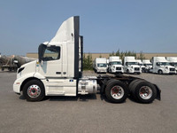 2020 VOLVO VNR64300;Heavy Duty Trucks - CONVENTIONAL W/O SLEEPER Penske Location 1610 ENTERPRISE RD... (image 3)