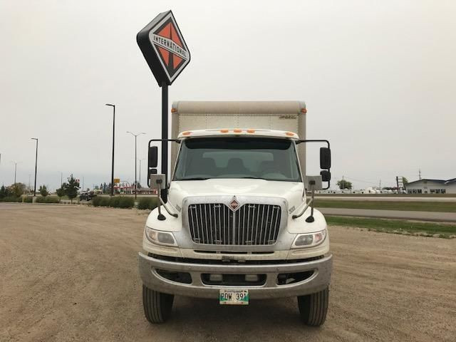 2019 International 4300 4x2, Used Dry Van in Heavy Trucks in Regina - Image 2