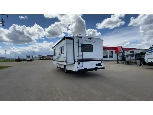 2023 Coachmen RV Freelander 23FS in RVs & Motorhomes in Edmonton - Image 9