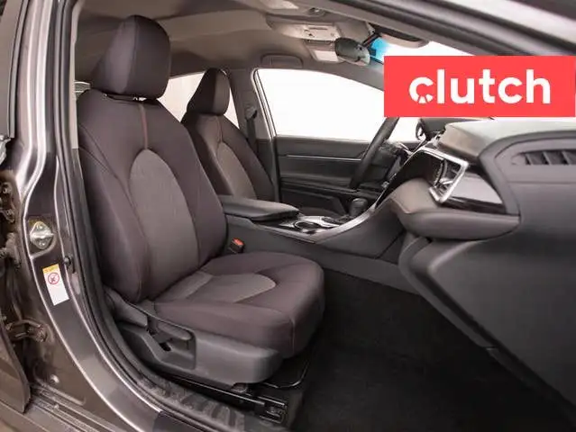 2018 Toyota Camry LE w/ Heated Front Seats, Rearview Cam, Blueto in Cars & Trucks in Ottawa - Image 17