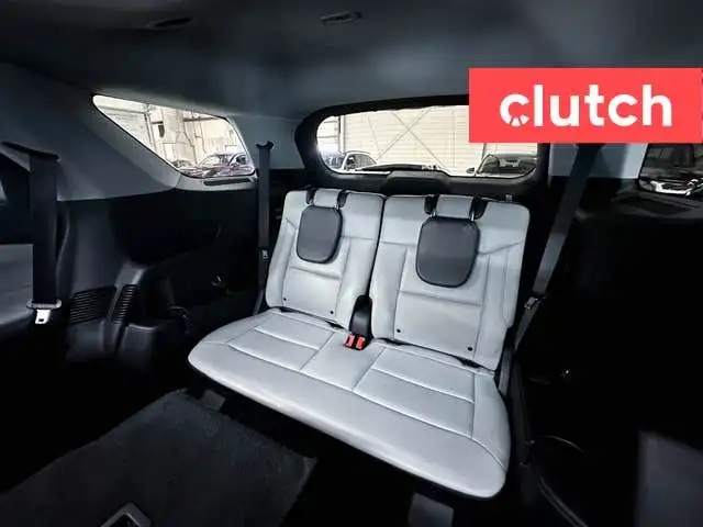 2021 Ford Explorer XLT 4WD w/ Apple CarPlay, Heated Front Seats, in Cars & Trucks in Ottawa - Image 22