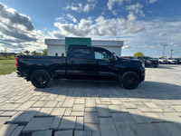 2023 Chevrolet Silverado 1500 RST Crew Cab Short Box 4WD with 67,444 kms! Clean history with no acci... (image 2)
