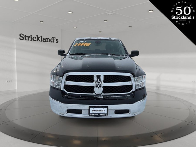 2023 RAM RAM 1500 CLASSIC CREW CAB 4X4 (DS) SLT CLASSIC CREW in Cars & Trucks in Stratford - Image 3