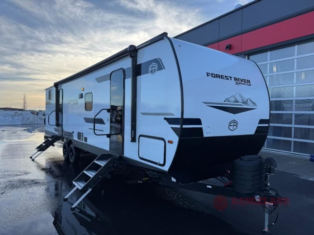 2025 Forest River RV Surveyor Legend X 32CAMP in Travel Trailers & Campers in Calgary