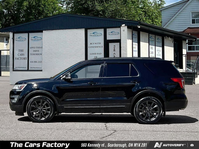 2017 Ford Explorer 4WD XLT Lether/ Roof / Apple Carplay - No Acc in Cars & Trucks in City of Toronto - Image 3