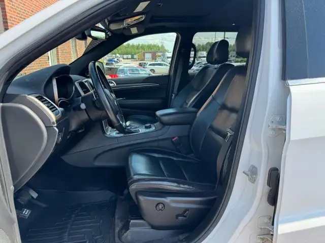 2016 Jeep Grand Cherokee Limited - Leather Seats in Cars & Trucks in Moncton - Image 14