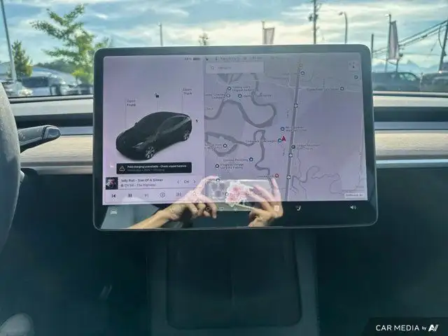 2021 Tesla Model Y in Cars & Trucks in Chilliwack - Image 16