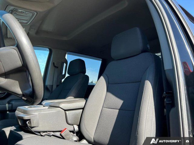 2021 Chevrolet Silverado 2500HD Custom 4WD Crew Cab | Cruise in Cars & Trucks in Strathcona County - Image 3
