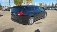 EXECUTIVE CROSSTOWN DEMO! This 2024 CHRYSLER VOYAGER LX has the following options Cloth Bucket Seats... (image 7)