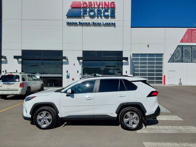 2023 Toyota RAV4 Hybrid XLE in Cars & Trucks in Calgary - Image 2