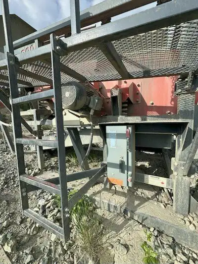 2018 SD-300 Macon Industries SD-300 Macon Industries SD-300 is a shaker deck designed specifically f...