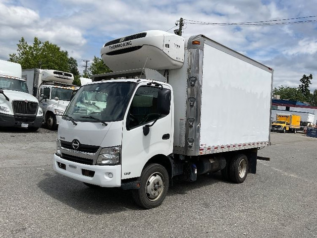 2018 Hino Truck 195 FROZEN in Heavy Trucks in Delta/Surrey/Langley - Image 3