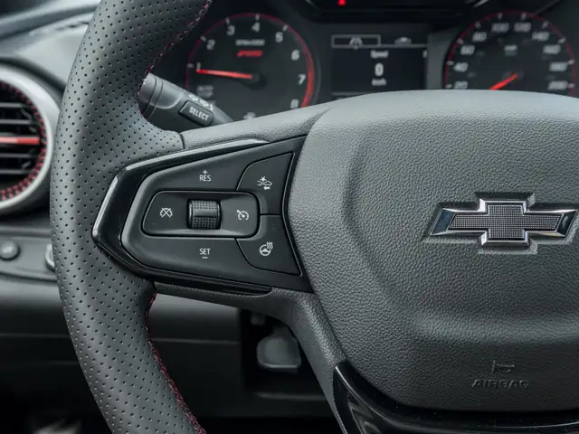 2025 Chevrolet Trax 1RS- Sunroof | Heated Steering Wheel dans Autos et camions dans Région de Markham/York - Image 14