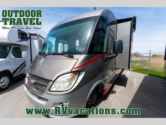 2010 Winnebago VIA 25T in RVs & Motorhomes in Hamilton - Image 3