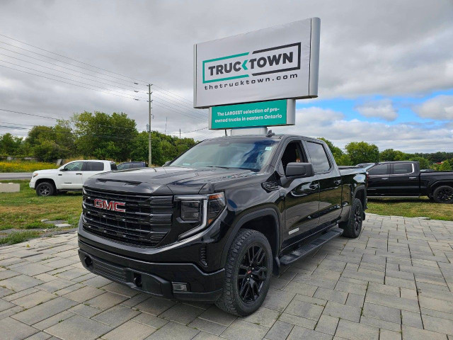 2023 GMC Sierra 1500 in Cars & Trucks in Ottawa