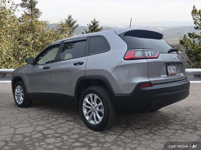 2021 Jeep Cherokee Sport in Cars & Trucks in Moncton - Image 4