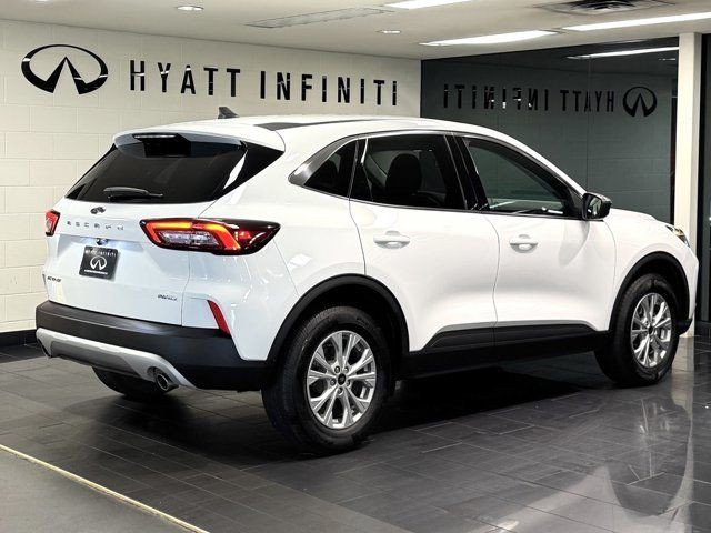 2024 Ford Escape Active - Apple CarPlay | Heated Steering in Cars & Trucks in Calgary - Image 3