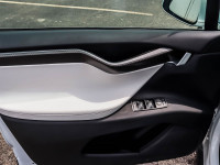 STOCK #311416A – Ludicrous+ Mode, Low KM, Fully Loaded, Clean CarFax Experience the ultimate in elec... (image 8)
