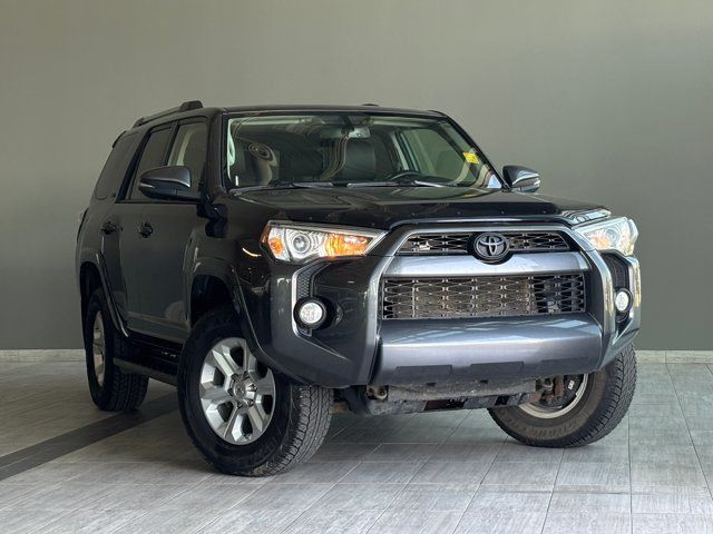 2019 Toyota 4Runner SR5 | 7 Passenger | Tow Hitch in Cars & Trucks in Edmonton - Image 2