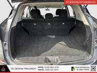 BLUETOOTH COMMANDE VOCALE AU VOLANT RÉGULATEUR DE VITESSE CLIMATISATION AUTOMATIQUE À DEUX ZONES SIÈ... (image 6)
