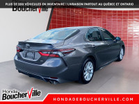 4 cylindres de 2,5 L, transmission automatique avec OD, jantes en alliage de 17", becquet à lèvres,... (image 8)