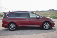 QUICK ORDER PACKAGE 2ES -inc: Engine: 3.6L Pentastar VVT V6 Hybrid Transmission: eFlite Electrically... (image 4)