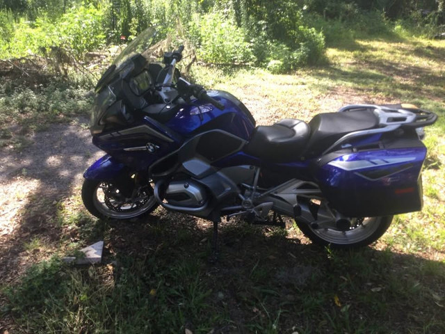 2015 BMW R1200RT-BLUE! in Street, Cruisers & Choppers in Edmonton - Image 3