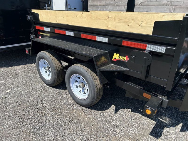3.5 Ton Scissor Lift Dump Trailer - Made in Canada in Cargo & Utility Trailers in Ottawa - Image 4