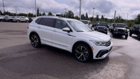 All Wheel Drive. Leather Interior. Touchscreen. Bluetooth. Remote Start. Sunroof. Rear View Backup C... (image 1)