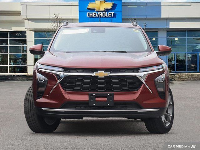 2025 Chevrolet Trax LT in Cars & Trucks in Oshawa / Durham Region - Image 2