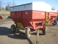 J&M 250 Gravity Wagon