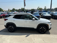 WAS: $29495 NOW: $27152 plus taxes and licensing feesJUST LANDED 2023 CHEVROLET TRAILBLAZER LT! MORE... (image 3)
