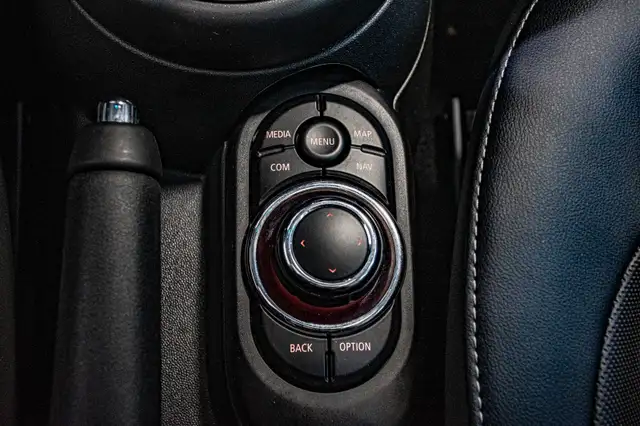 2024 MINI 5 Door COOPER TOIT OUVRANT NAVIGATION CAM CUIR AUCUN D in Cars & Trucks in City of Montréal - Image 28