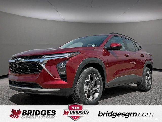 2025 Chevrolet Trax LT | Apple Carplay | Heated Seats | Parking in Cars & Trucks in Saskatoon