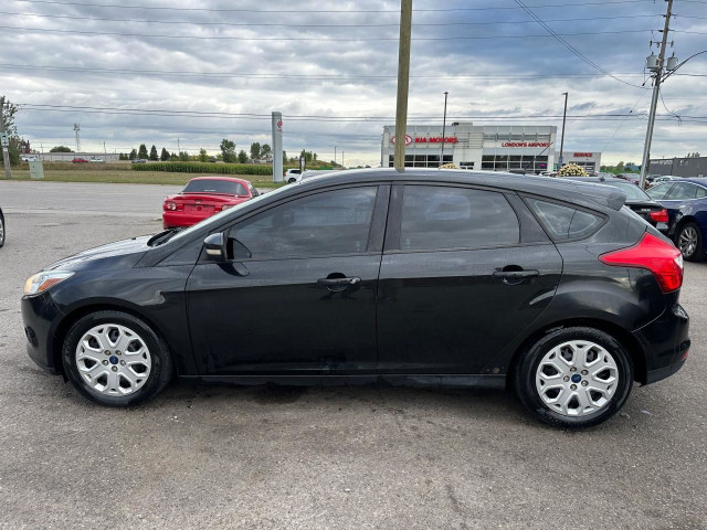 2014 Ford Focus AS IS, SE, POSSIBLE TRANSMISSION ISSUE, RUNS in Cars & Trucks in London - Image 2
