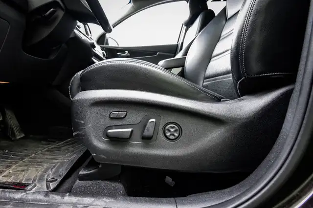 2018 Kia Sorento EX V6 • HEATED LEATHER • PREM. AUDIO • CP/AA dans Autos et camions dans Kingston - Image 32