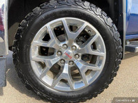 This GMC Sierra 1500 has a strong Gas 5.3L/325 engine powering this Automatic transmission. KBB.com... (image 9)
