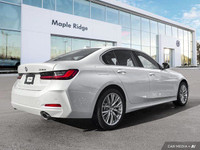 This BMW 3 Series boasts a Intercooled Turbo Premium Unleaded I-4 2.0 L/122 engine powering this Aut... (image 4)