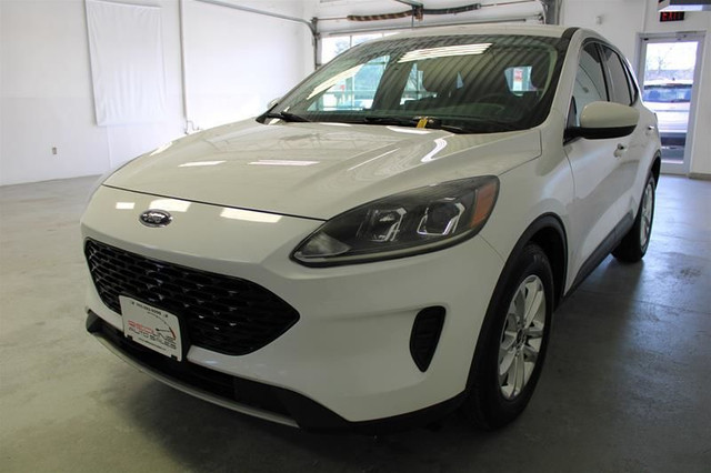 2020 Ford Escape SE - FWD in Cars & Trucks in London - Image 4