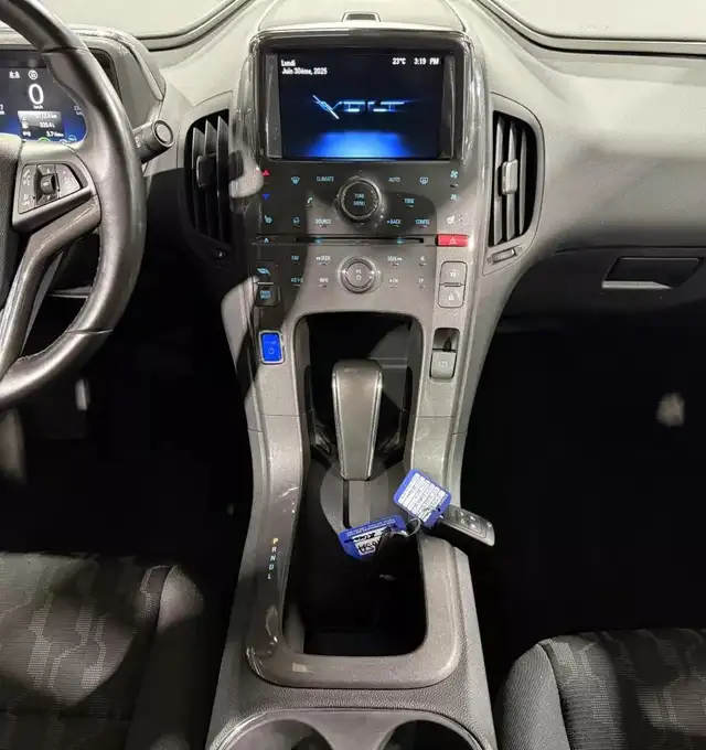 2015 CHEVROLET Volt FWD/CRUISE/CAMERA/BLTH/AC/MAGS/AUCUN ACCIDEN in Cars & Trucks in City of Montréal - Image 13