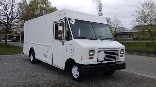 2011 Ford Econoline E450 Cargo Step Van 2 Seater Dually in Cars & Trucks in Richmond