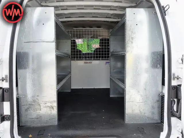 2017 Nissan NV200 SV*NAVIGATION*REVERSE CAMERA*SHELVING*POWER GR dans Autos et camions dans Ville de Toronto - Image 10